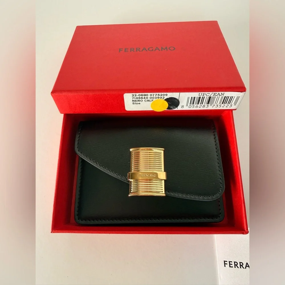 $480 FERRAGAMO Fiamma Leather Card Holder Wallet In Black - LAST ONE LEFT‎